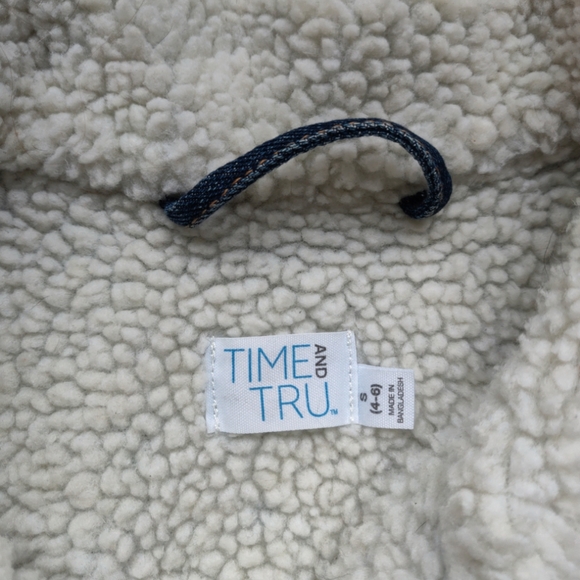 Denim Jacket with Sherpa Lining from Time and Tru Women's Size Small - Picture 5 of 10